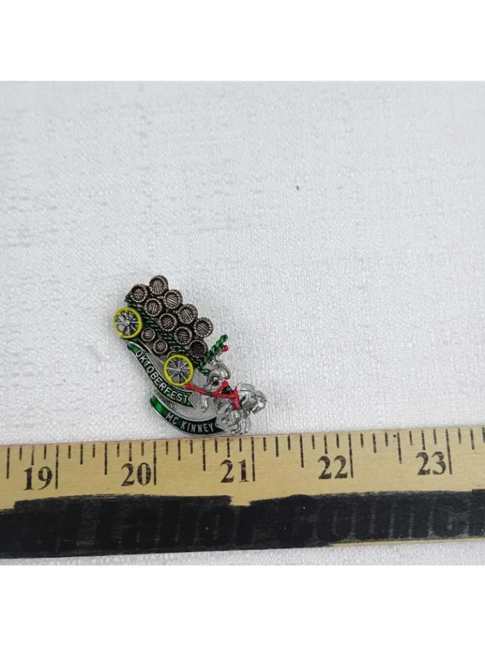 Oktoberfest Hat Pin Horse Drawn Conestoga Beer Wagon Kitchener Mckinney metal